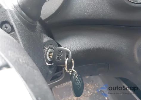 2012 Toyota Highlander Se V6 z USA, uszkodzony, nr VIN 5TDBK3EH6CS130983